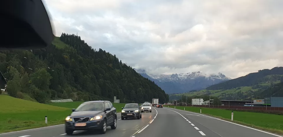 Photo of Exploring some beautiful mountain passes in Austria with Besties... by Shilpa Shenoy