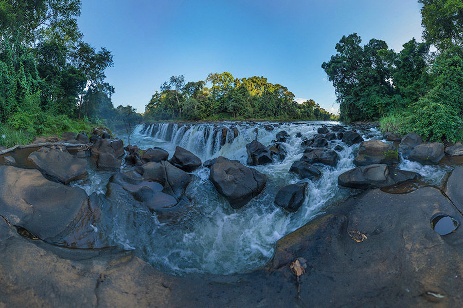Photo of Tad Sae Waterfall, Laos by Julien Mordret