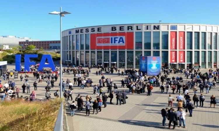 Photo of Berlin in September 4/6 by Enotus
