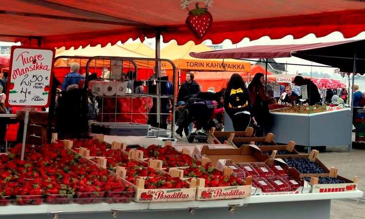 Photo of Shopping in Helsinki 3/5 by Enotus
