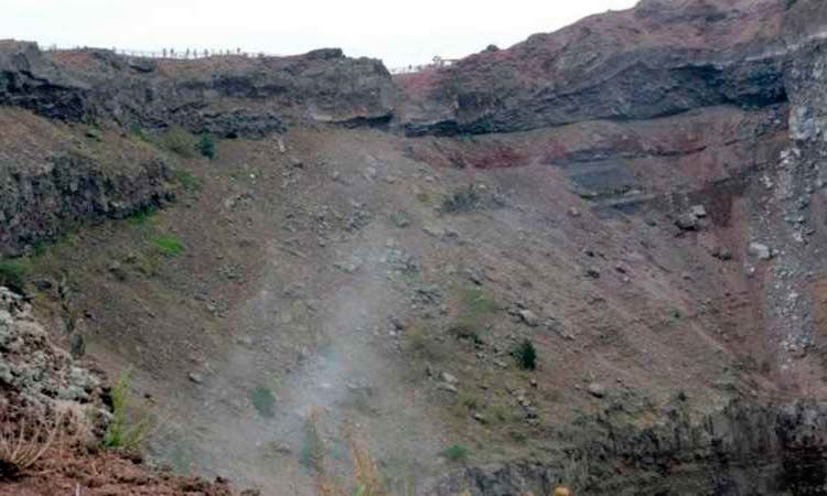 Photo of Excursion to Vesuvius from Naples 4/5 by Enotus