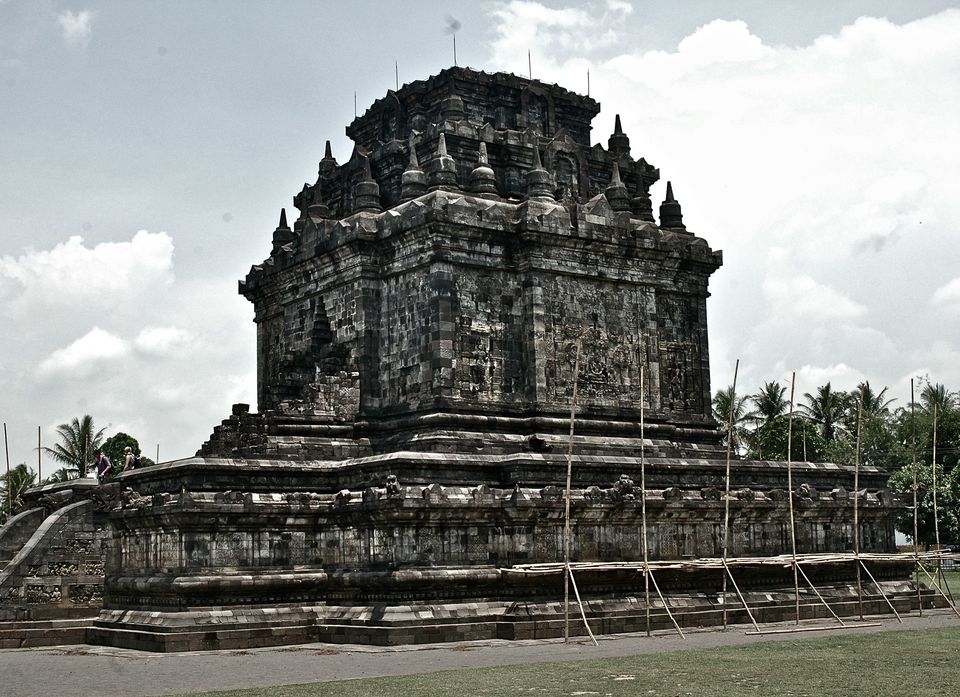 Photo of Indonesia - Bukit Lawang, Yogyakarta, Bali by Sasha Menon