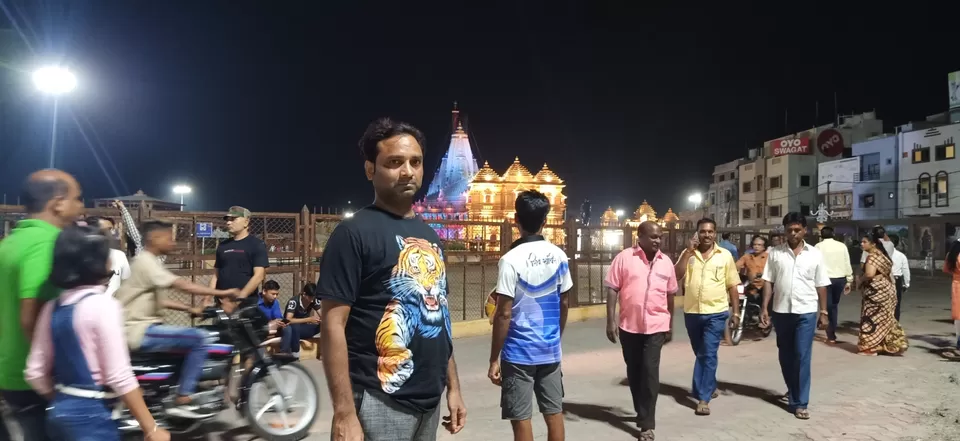Photo of सोमनाथ मंदिर [गुजरात] अनेक बार टूटने के बाद भी अपनी भव्यता के साथ खड़ा है। by नवल किशौर चौला