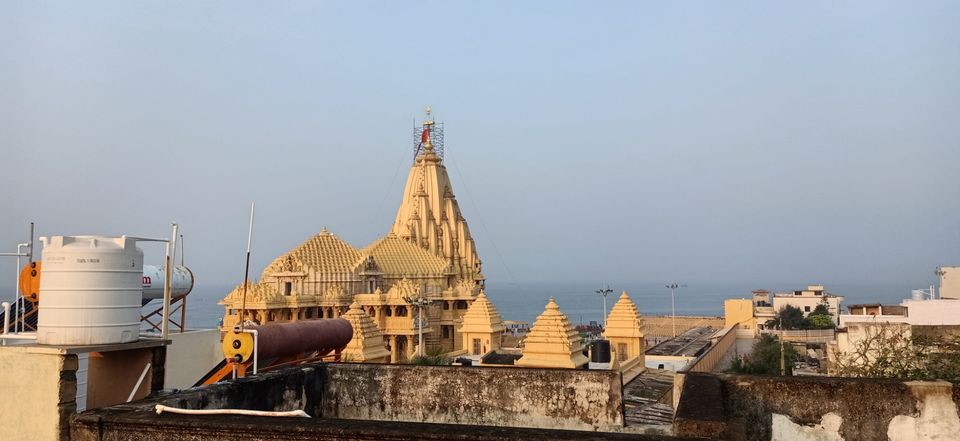 Photo of सोमनाथ मंदिर [गुजरात] अनेक बार टूटने के बाद भी अपनी भव्यता के साथ खड़ा है। by नवल किशौर चौला