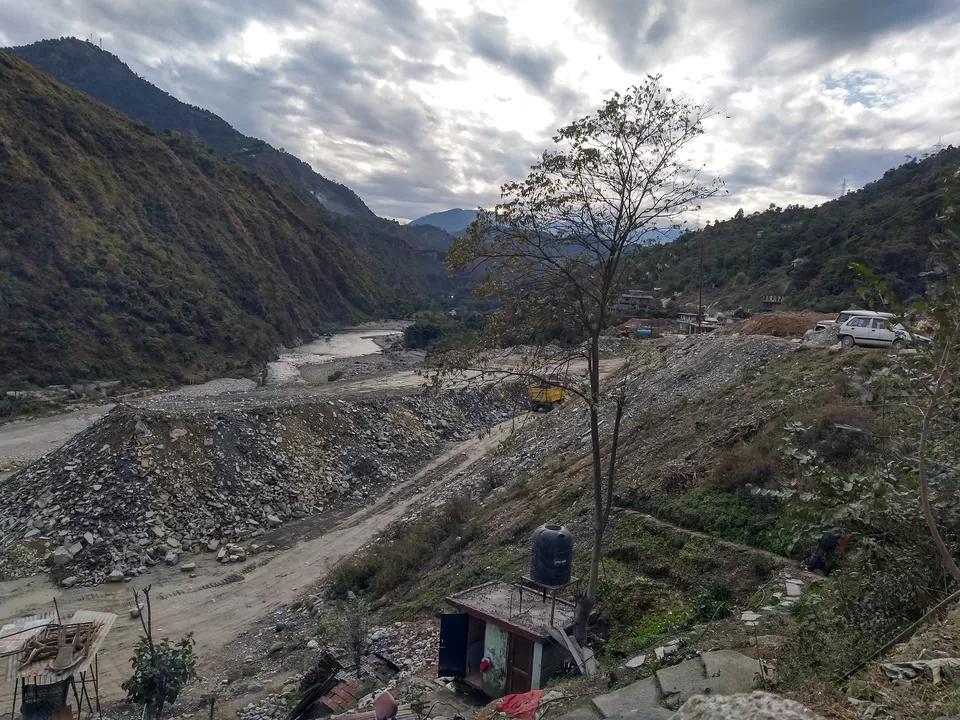 Photo of Aut, Himachal Pradesh, India by Gaurav Sharma