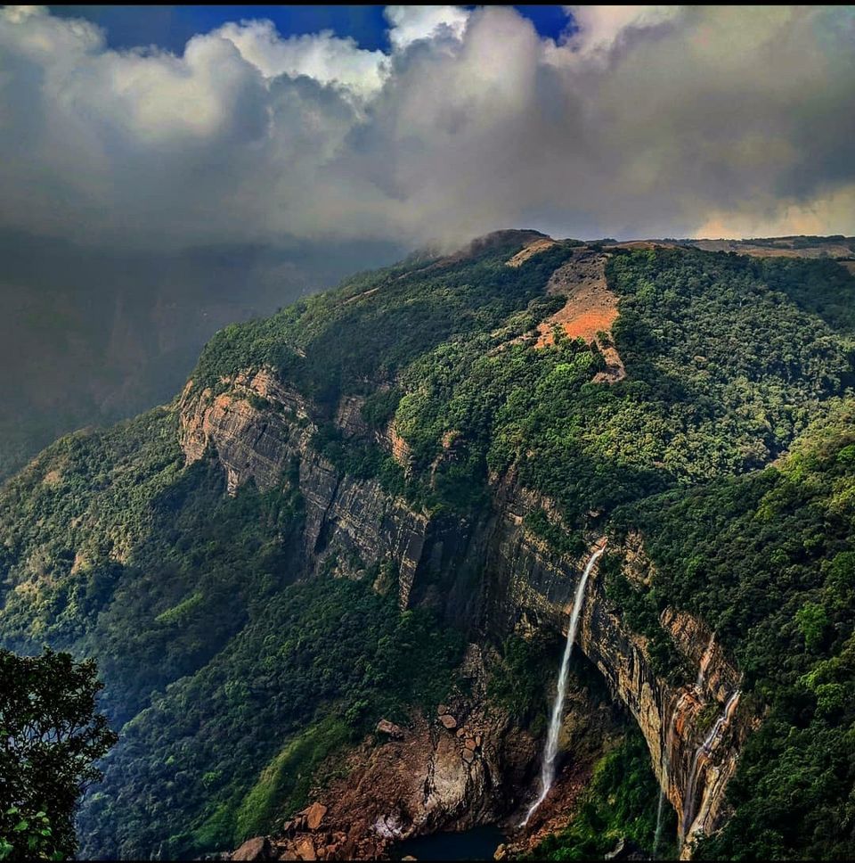 Photo of মেঘালয় বেড়াতে যাওয়ার আগে এই গায়ে কাঁটা দেওয়া গল্পগুলো শুনে নিন 2/7 by Doyel Banerjee