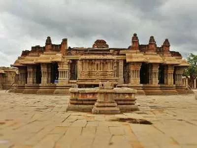 Photo of Vijay Vittal Mandir, Vijayapura, Karnataka, India by Doyel Banerjee