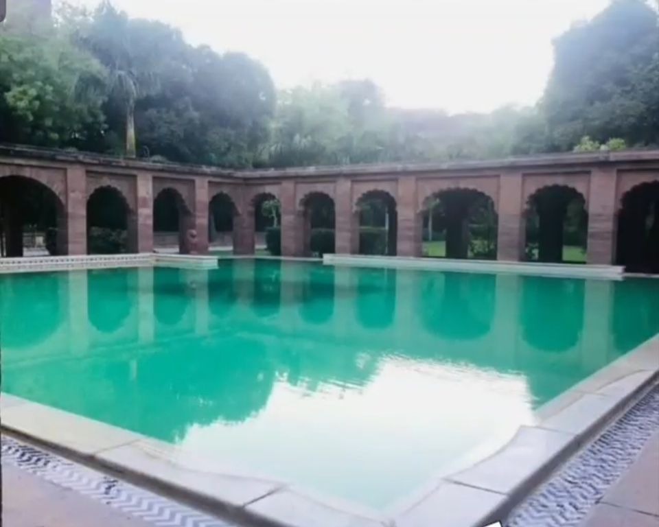 Photo of What takes you to the blue city !!! 17/20 by Sakshi Garg