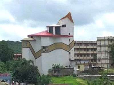 Photo of The Heart of Shillong, a Walk around Laithmukhrah by Roli jain