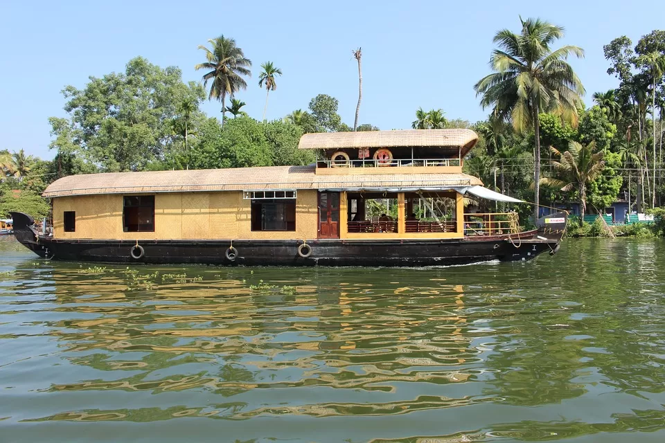 Photo of Alleppey, Kerala, India by Roli jain