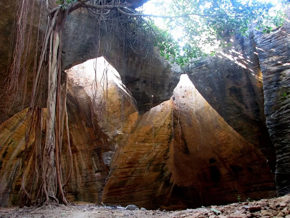 Photo of Naida Caves, Diu, Daman and Diu, India by Roli jain