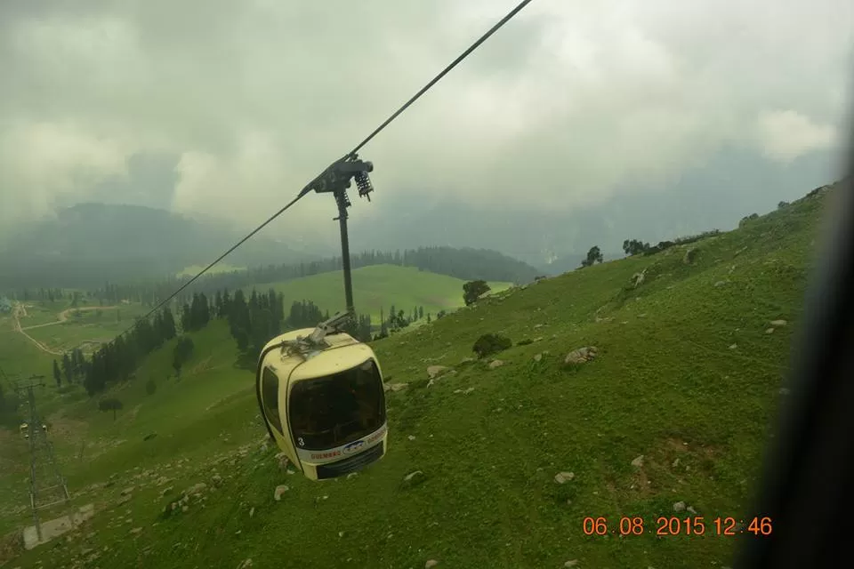 Photo of Gulmarg Gondola, Gulmarg by Madhumita Das