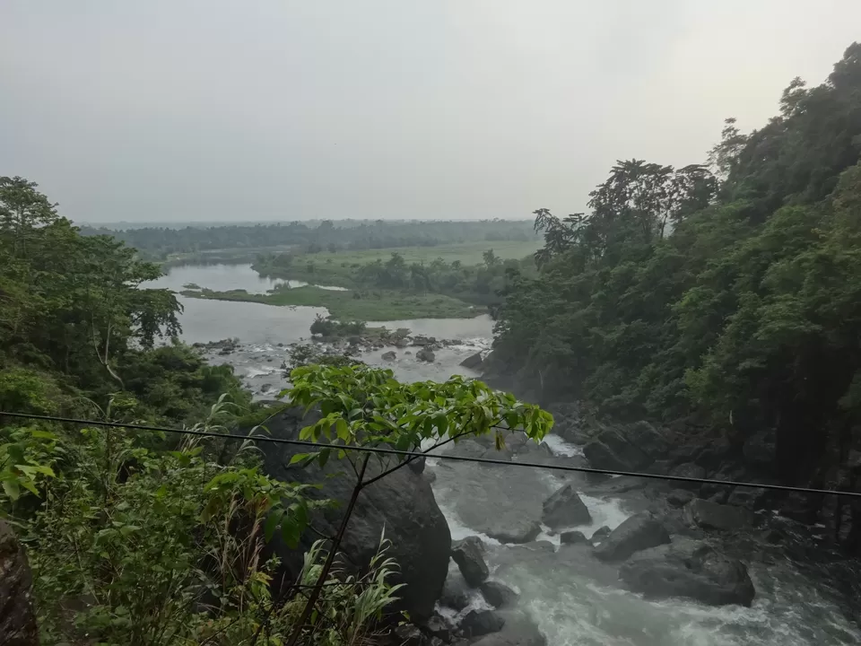 Photo of The waterfall by Lakshmi Venkateswaran