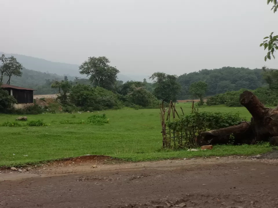 Photo of No man's land, Dawki by Lakshmi Venkateswaran