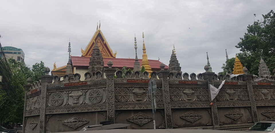 Photo of Why a visit to the Killing Fields is recommended if you want to understand Cambodia by Lakshmi Venkateswaran