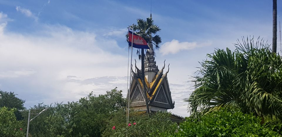Photo of Why a visit to the Killing Fields is recommended if you want to understand Cambodia by Lakshmi Venkateswaran