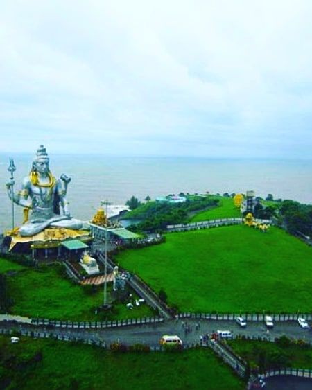 Photo of Murudeshwara Temple and Beach by Deekiru travels