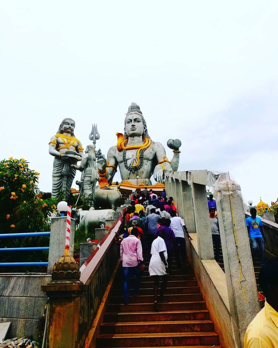 Photo of Murudeshwara Temple and Beach by Deekiru travels