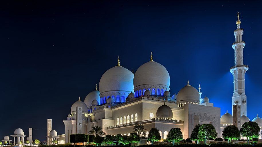 Photo of ASTONISHING & ARISTOCRATIC ABU DHABI 4/7 by Akash Yadav