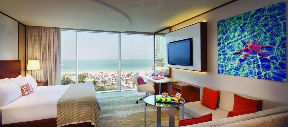 Photo of Jumeirah Beach Hotel - Jumeirah Street - Dubai - United Arab Emirates by Jhelum Kaushal