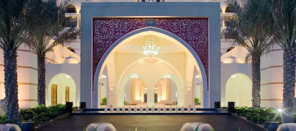 Photo of Jumeirah Zabeel Saray - Crescent Road - Dubai - United Arab Emirates by Jhelum Kaushal