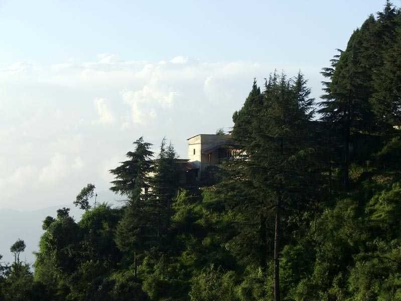 Photo of Old Mussoorie Road, Kairwaan Gaon, Dehradun, Uttarakhand, India by Jhelum Kaushal