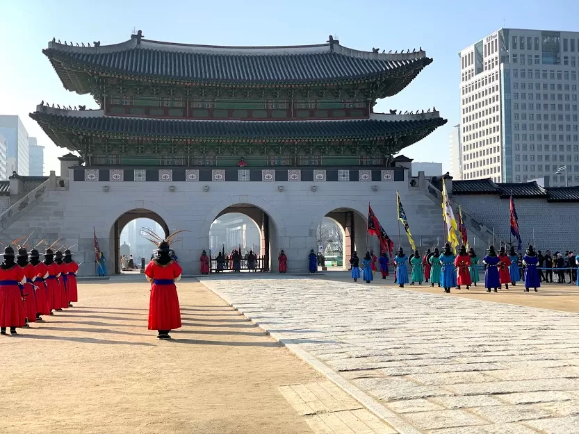 Photo of Gyeongbokgung Palace, Sajik-ro, Sejongno, Jongno-gu, Seoul, South Korea by Pallavi Todi