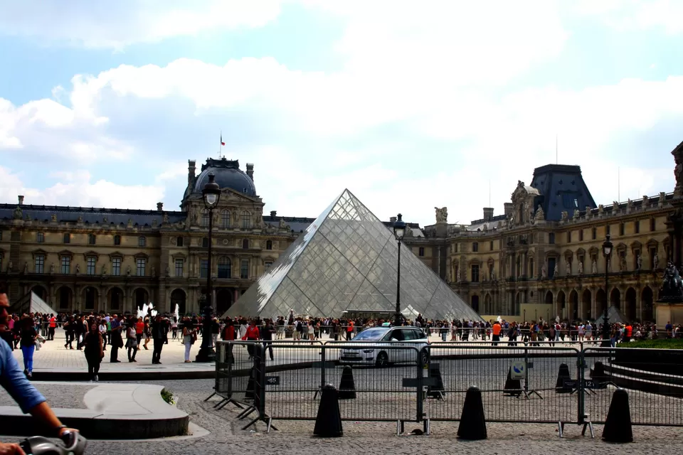 Photo of Paris, France by Ryb Palak Shetty