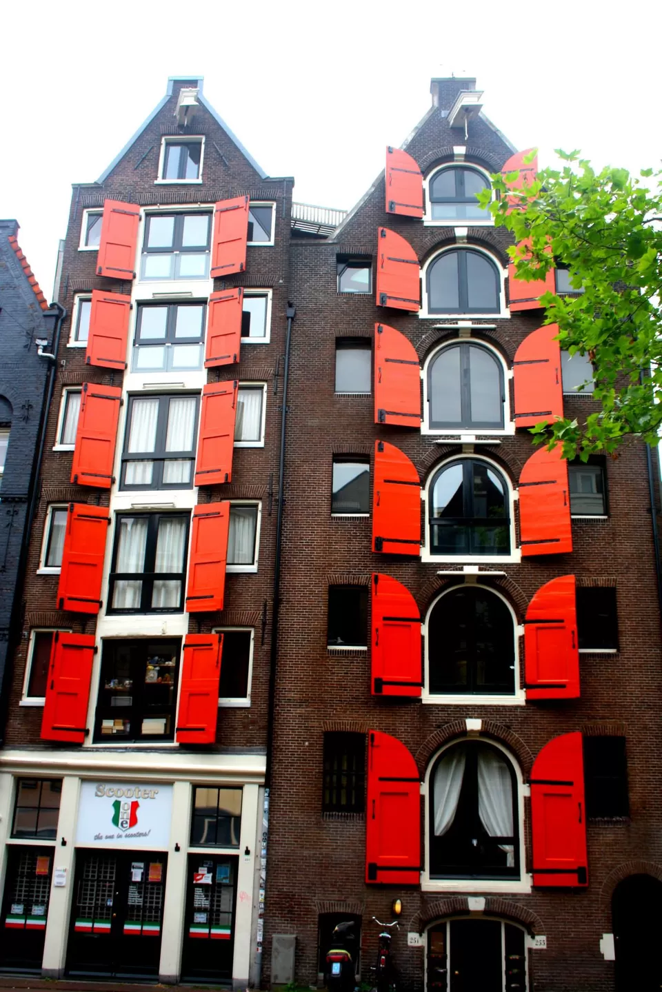 Photo of Amsterdam, The Netherlands by Ryb Palak Shetty