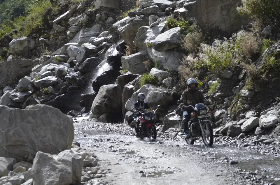 Photo of Badrinath Temple Road, Badrinath, Uttarakhand, India by Deepak Adhikari