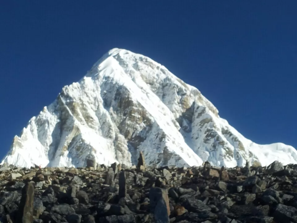 Photo of Everest Base Camp Trekking Route, Khumjung, Eastern Region, Nepal by Dhananjay Dev Sharma