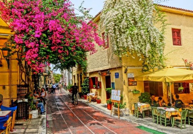 Photo of 10 Reasons Why You Should Carry Athens in Your Heart 6/15 by Nina Dupcinova