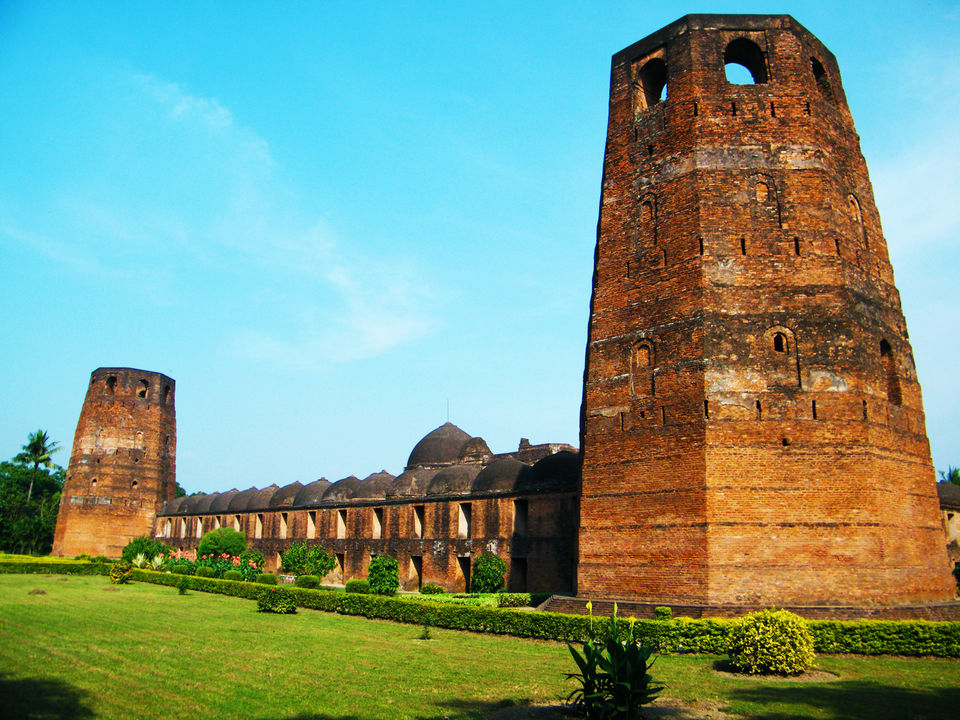 Photo of Katra Masjid, Barowaritala, Murshidabad, West Bengal, India by Aninda De