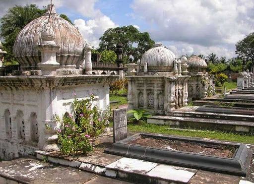 Photo of Jafraganj Cemetery, Kathgola, Murshidabad, West Bengal, India by Aninda De