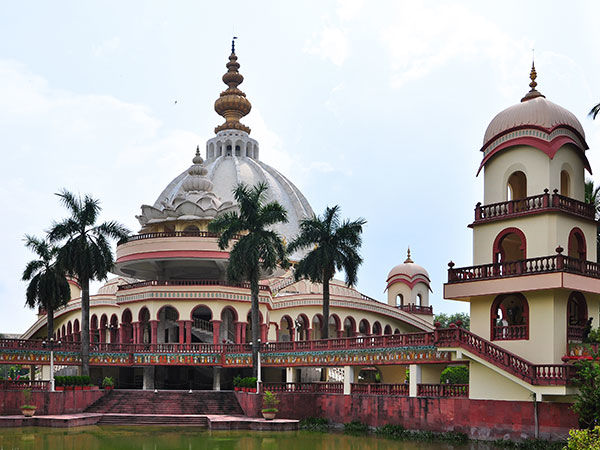 Photo of Mayapur, West Bengal, India by Aninda De