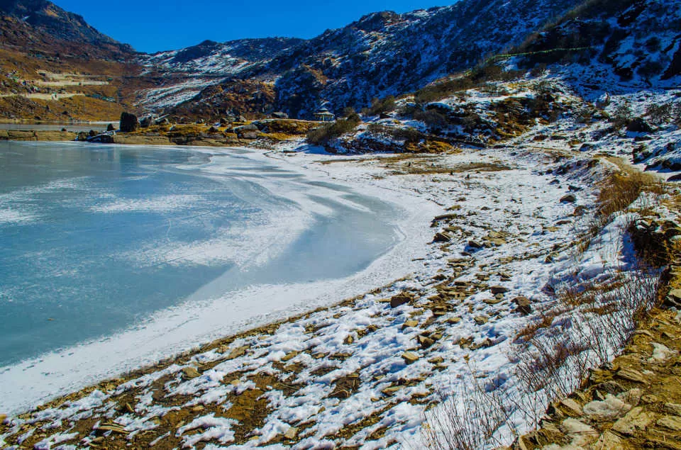 Photo of Zuluk, Sikkim, India by Aninda De
