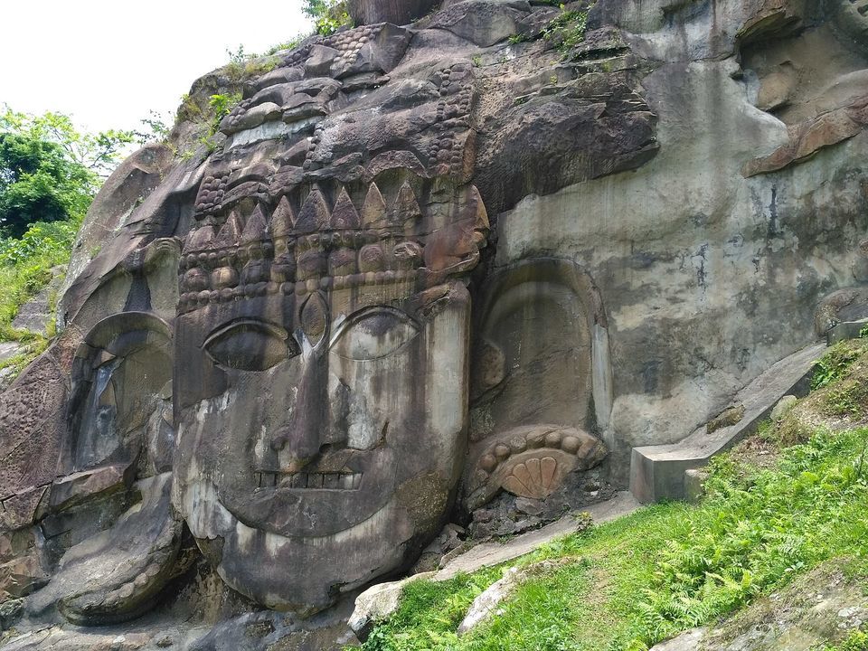 Photo of উত্তর বা দক্ষিণ ভারতের বাসিন্দাদের নর্থ ইস্টে যাওয়া একেবারেই অনুচিত, জেনে নিন কেন? 32/34 by Aninda De