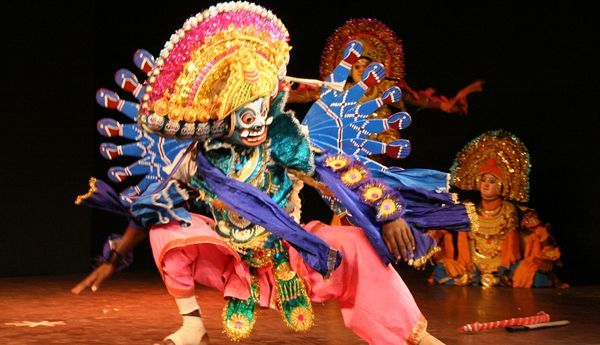 Photo of বাংলার লোকসংস্কৃতির সঙ্গে গভীরভাবে জড়িয়ে রয়েছে এই বিশেষ কয়েকটি লোকনৃত্য... 1/4 by Aninda De