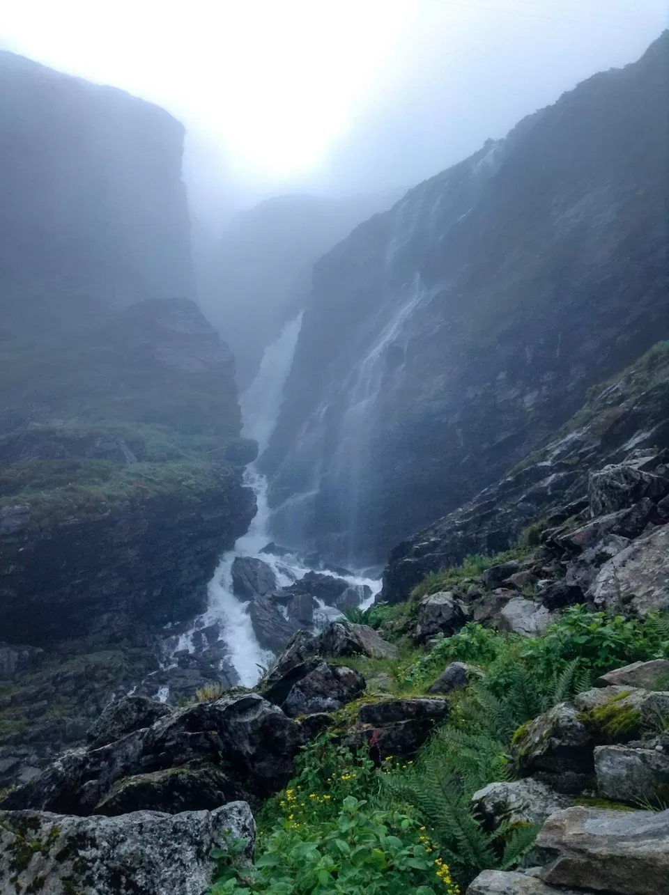Photo of Hemkund Sahib Gurudwara Trek- Heavenly Place by Saurav Rawat