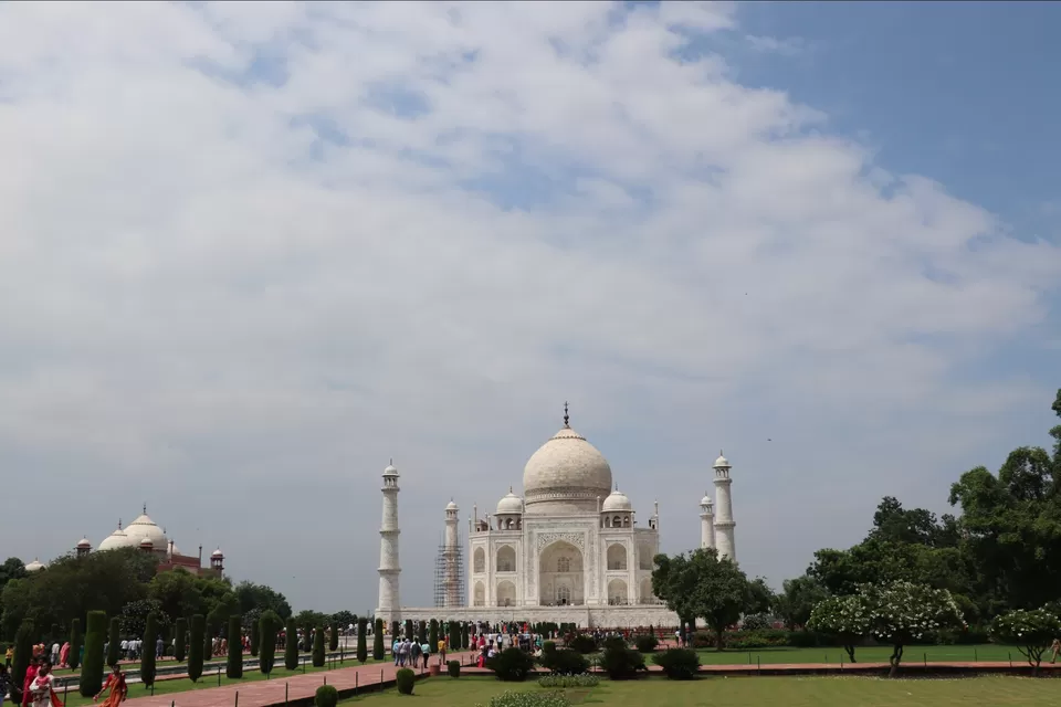 Photo of Taj Mahal by Lenzzstruck
