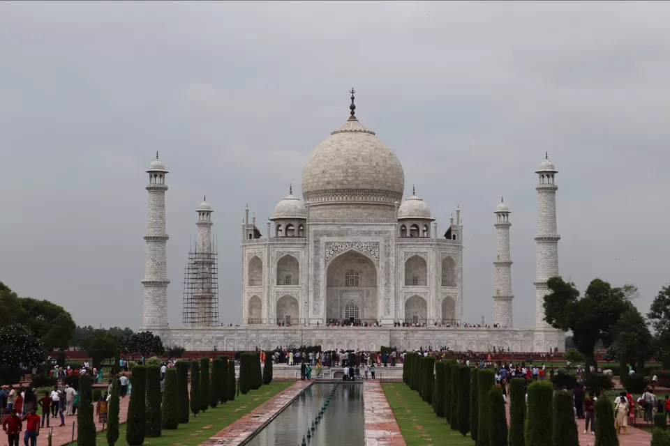 Photo of Taj Mahal by Lenzzstruck
