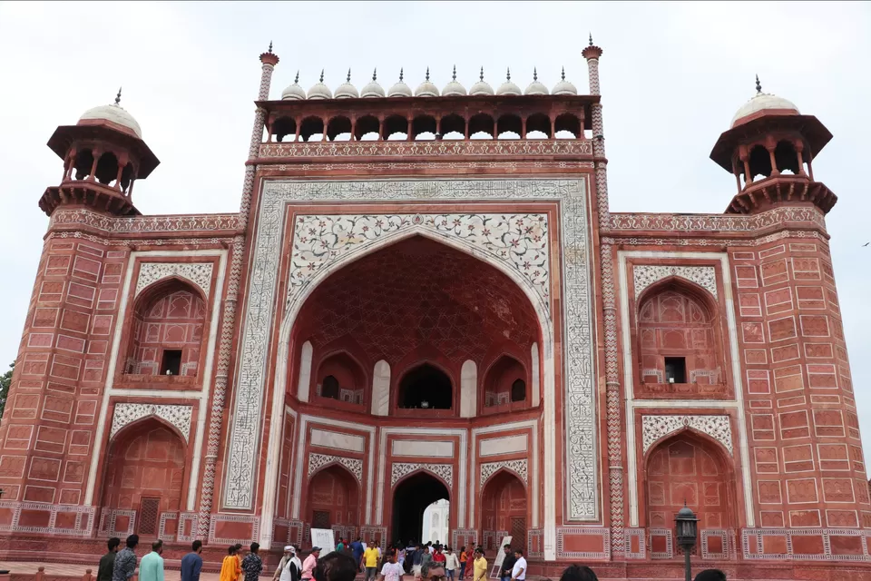 Photo of Taj Mahal by Lenzzstruck