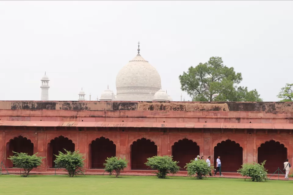 Photo of Taj Mahal by Lenzzstruck