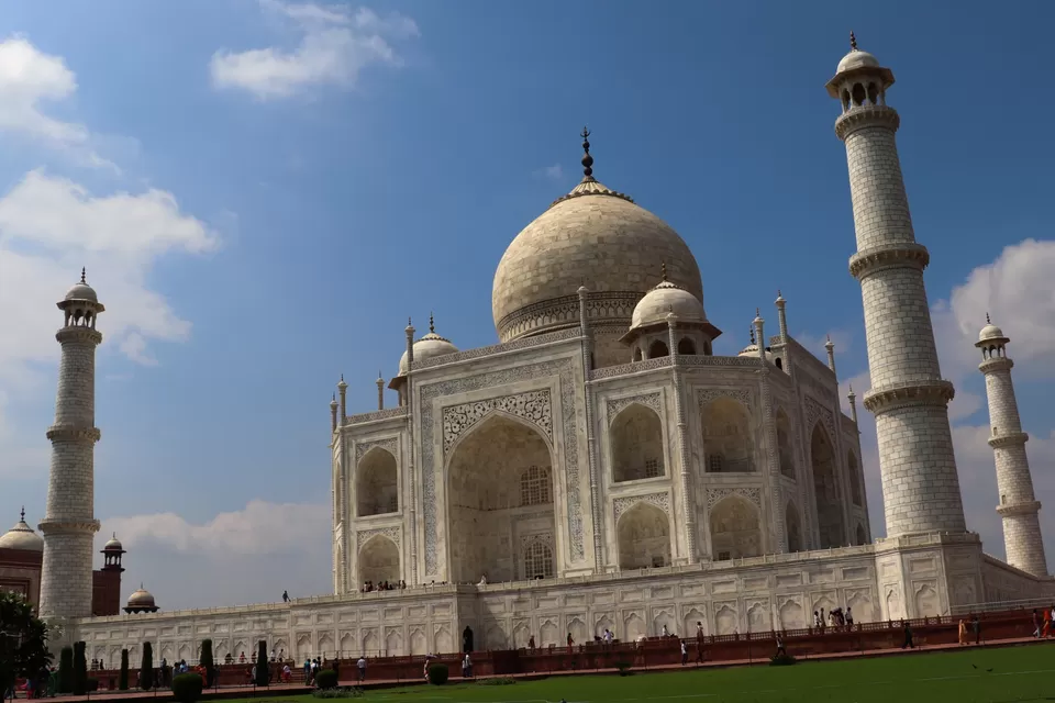 Photo of Taj Mahal by Lenzzstruck