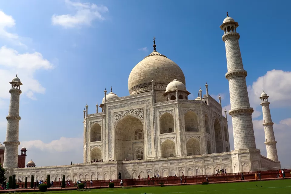 Photo of Taj Mahal by Lenzzstruck