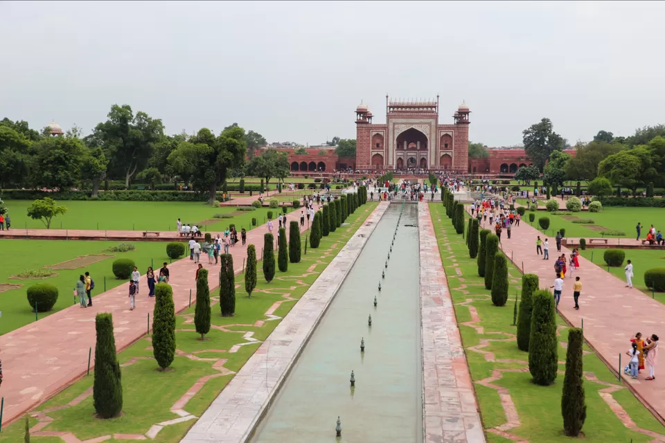 Photo of Taj Mahal by Lenzzstruck