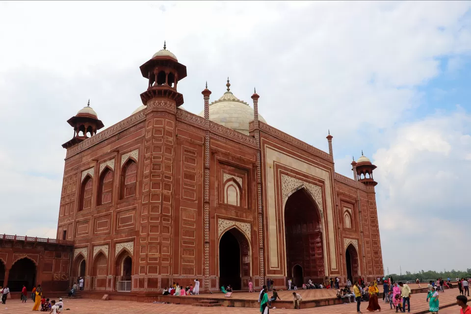 Photo of Taj Mahal by Lenzzstruck