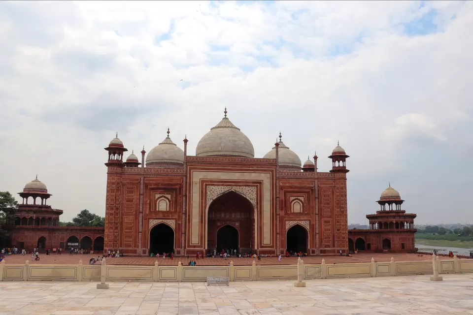 Photo of Taj Mahal by Lenzzstruck
