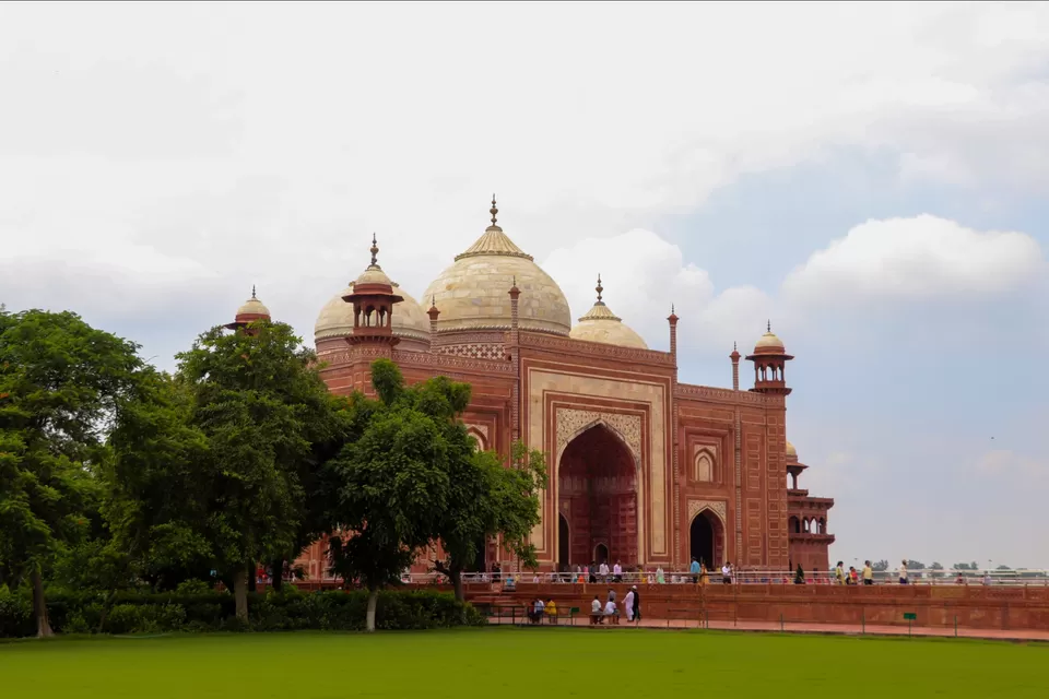 Photo of Taj Mahal by Lenzzstruck