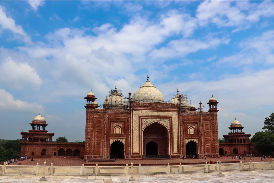 Photo of Taj Mahal by Lenzzstruck